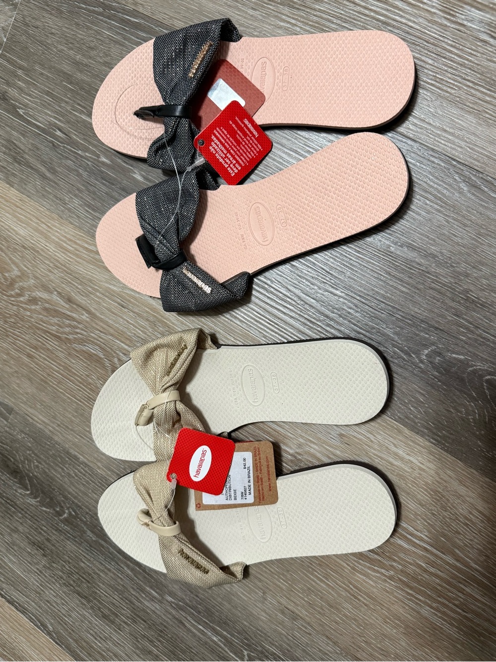 Havaianas Women's Bow Slide Sandals in Pink and Beige bundle